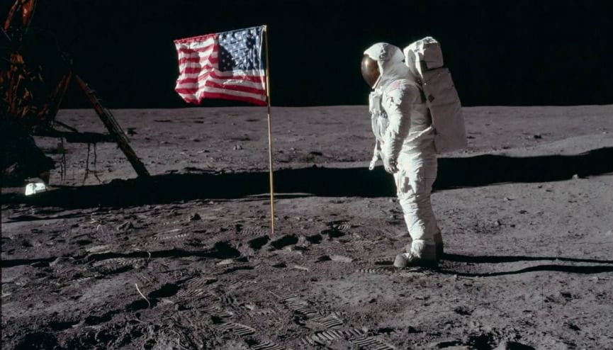 premier pas homme sur la lune