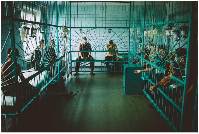 prisoners in treatment room