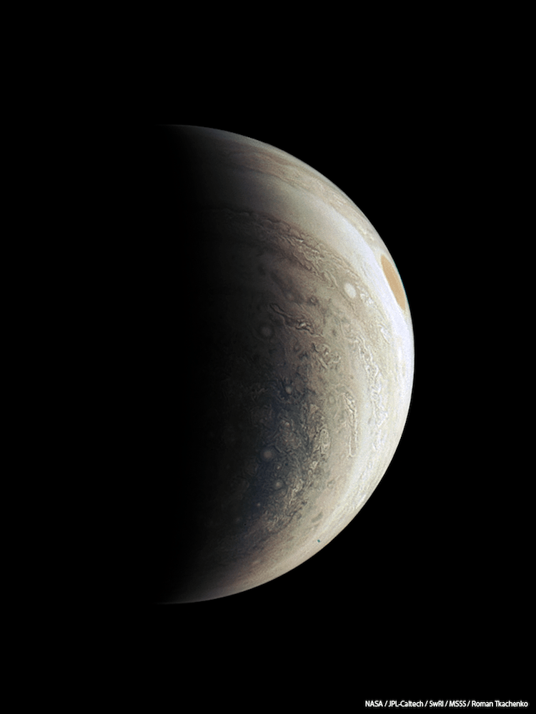La sonde Juno nous offres des images époustouflantes de Jupiter 7