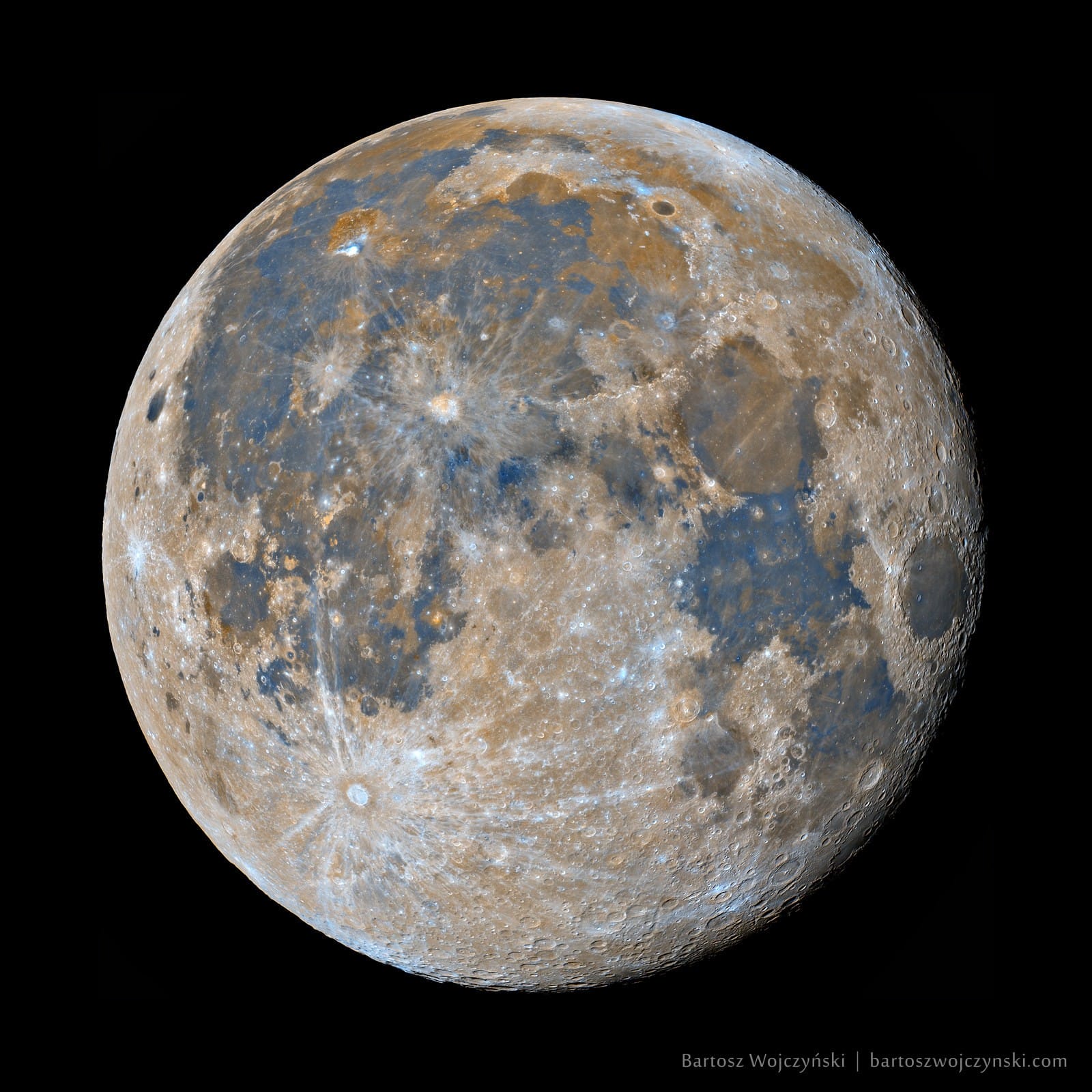 Bartosz Wojcynski capture la lune comme vous ne l'avez jamais vue 6
