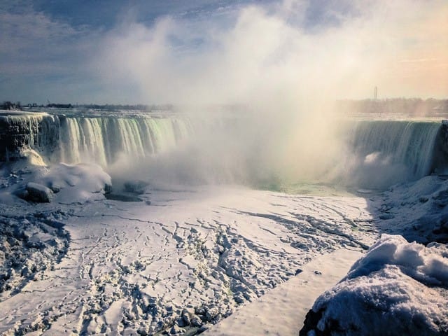 Top 10 des plus belles photos des chutes gelées du Niagara 32