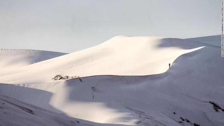 Pour la troisième fois en 40 ans la neige recouvre une partie du Sahara 16