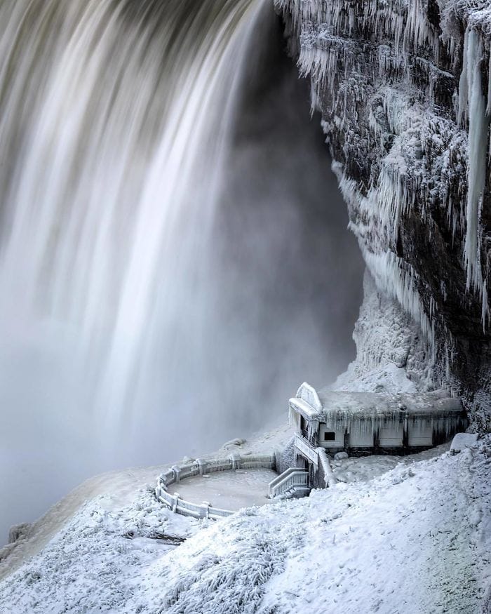 Top 10 des plus belles photos des chutes gelées du Niagara 31