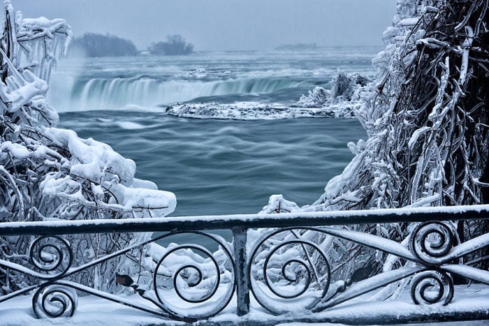Top 10 des plus belles photos des chutes gelées du Niagara 26