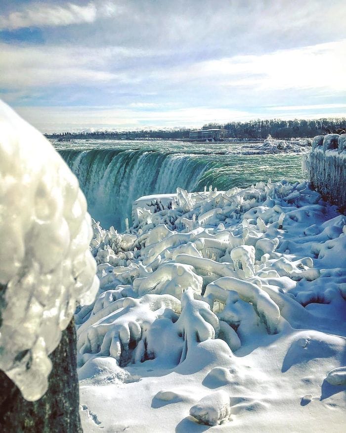 Top 10 des plus belles photos des chutes gelées du Niagara 21