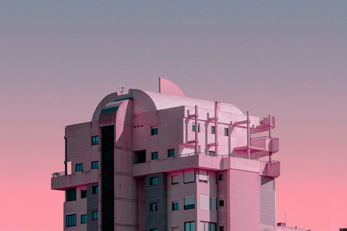 Les couleurs et paysages extra-terrestres d'Al Mefer