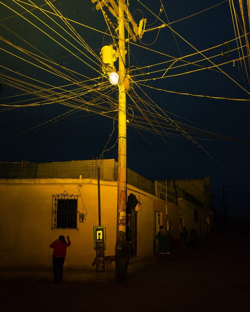 Toile de fils électriques, RoadTrip guatemala, Benoit Paillé