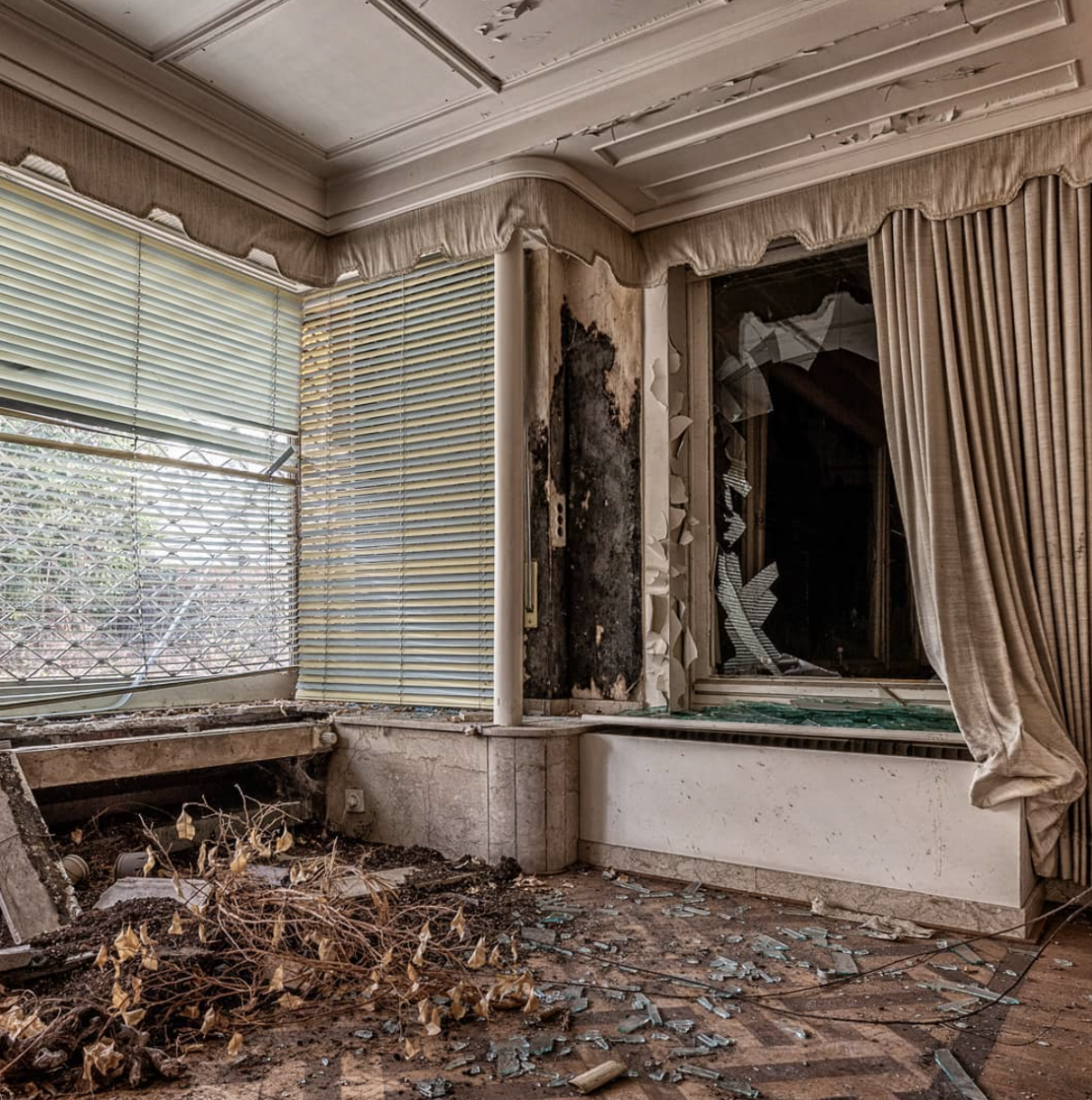 photographie d'un intérieur abandonné prise par revierstrolch