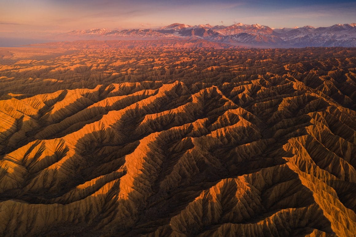 Photo aérienne prise par le photographe Albert Dros pour la série  Canyons du Kyrgyzstan