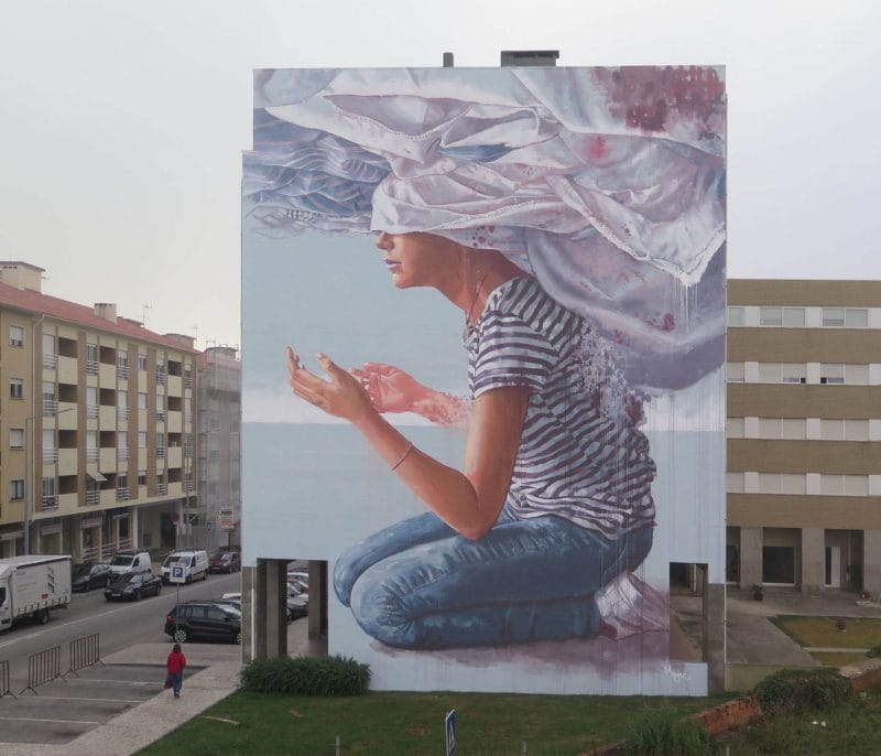Fintan Magee - head in the clouds