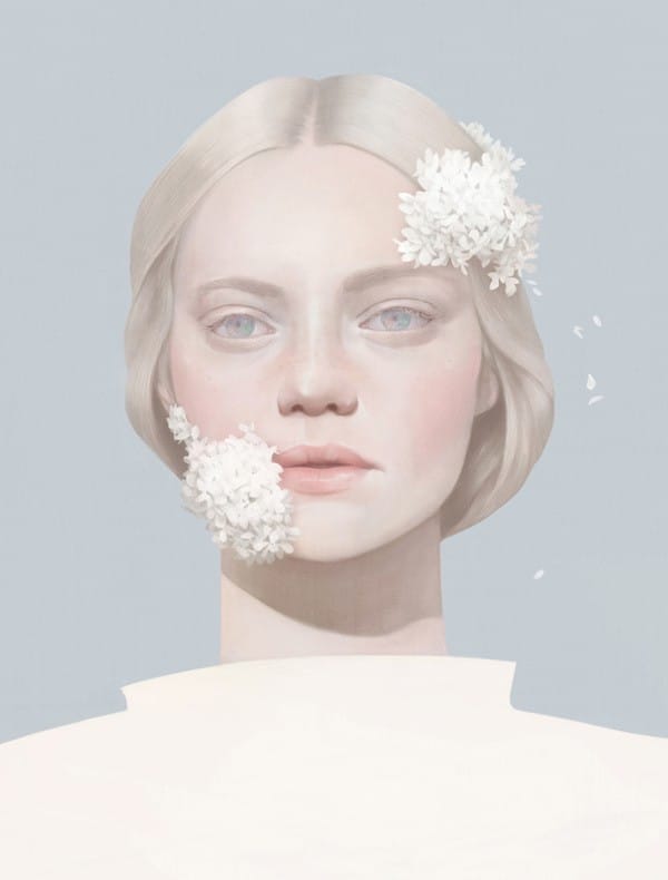 Hsiao Ron Cheng fille blonde fleurs blanches