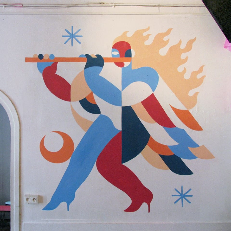 Peinture murale représentant un joueur de flute chatoyant.  Gol3m