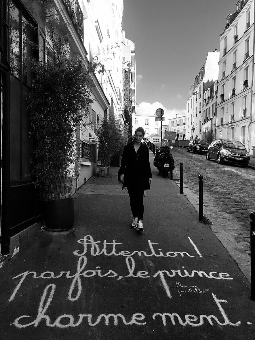 rue Montmartre photo noir et blanc 