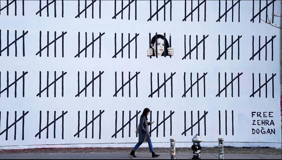 Banksy free Zehra Dogan
