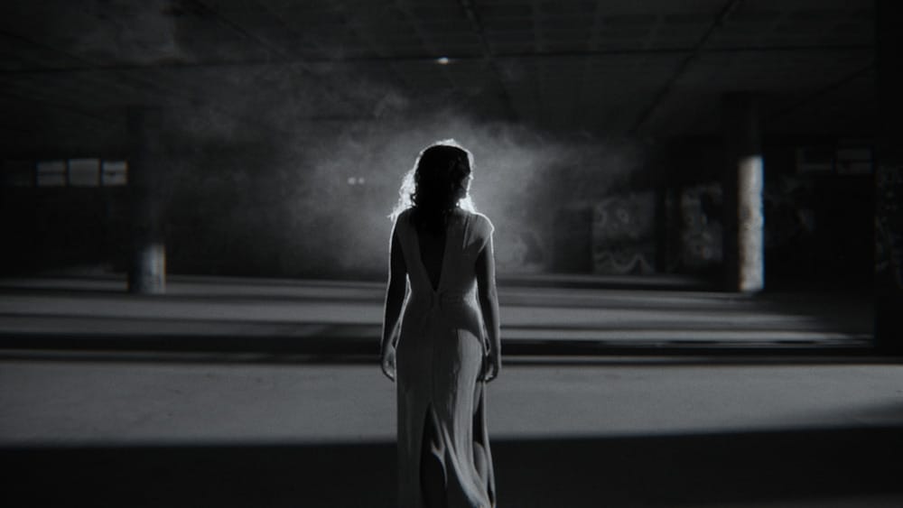 Image issue du dernier clip de Moullinex, "Running in the dark"