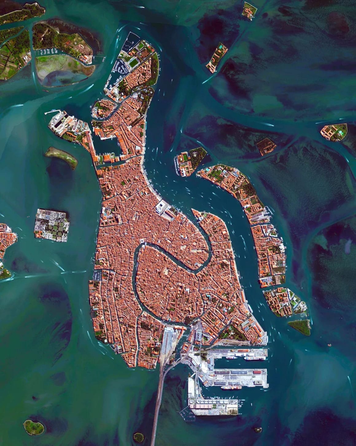 Venise, la ville de l'amour, vue du ciel par Maxar Technologies