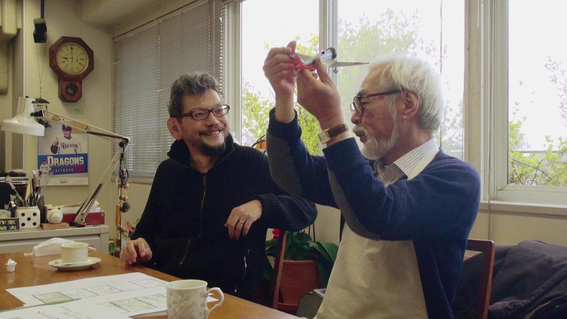 Hideaki Anno (à gauche) et Hayao Miyazaki (à droite) lors de la production de Un vent se lève (2013).