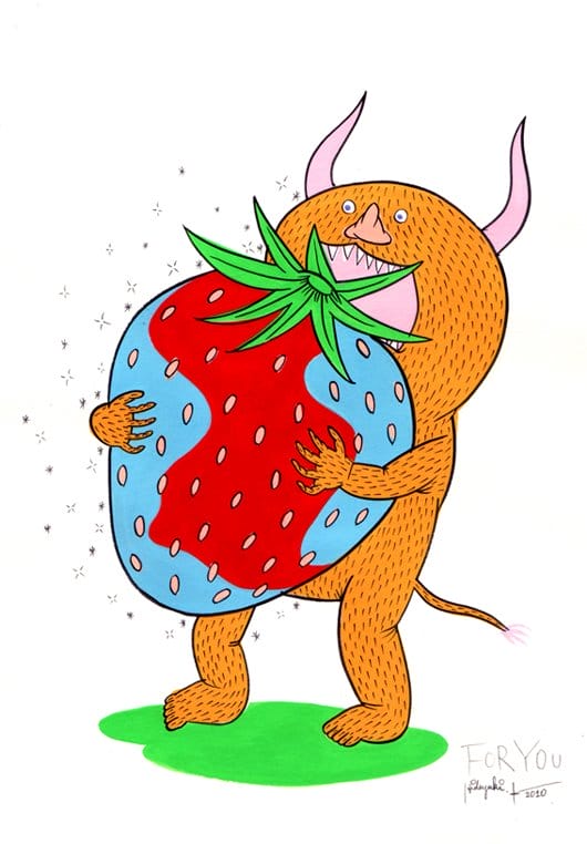 Personnage orange, grandes oreilles roses, il s'apprête à croquer dans une grosse fraise rouge et bleu