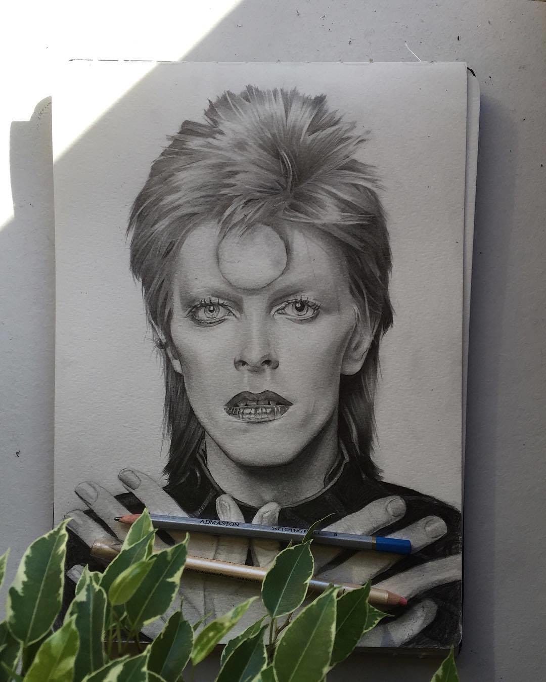 Dessin au crayon représentant David Bowie