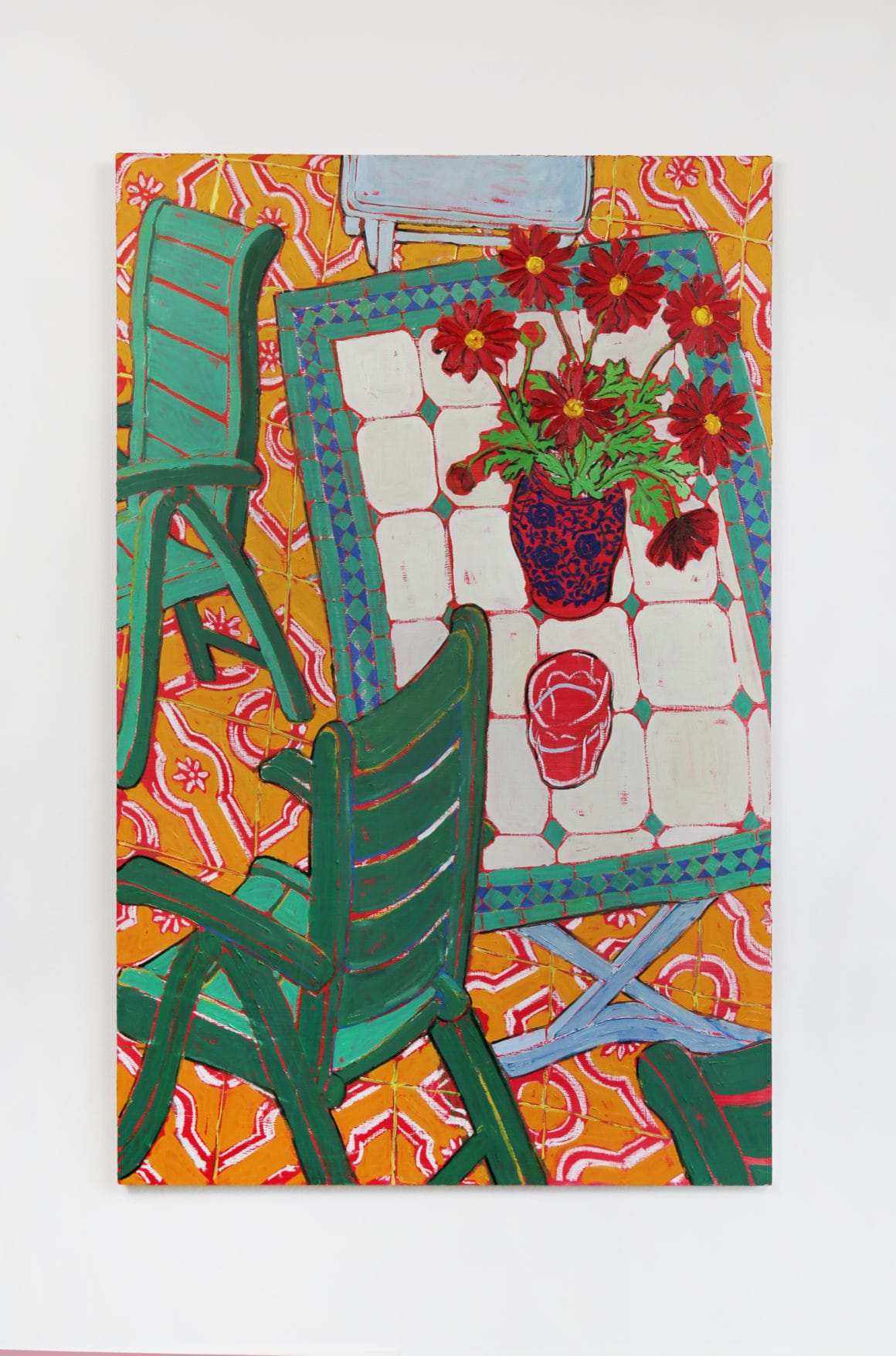 Peinture Miriam Dema chaises vertes et fleurs rouges