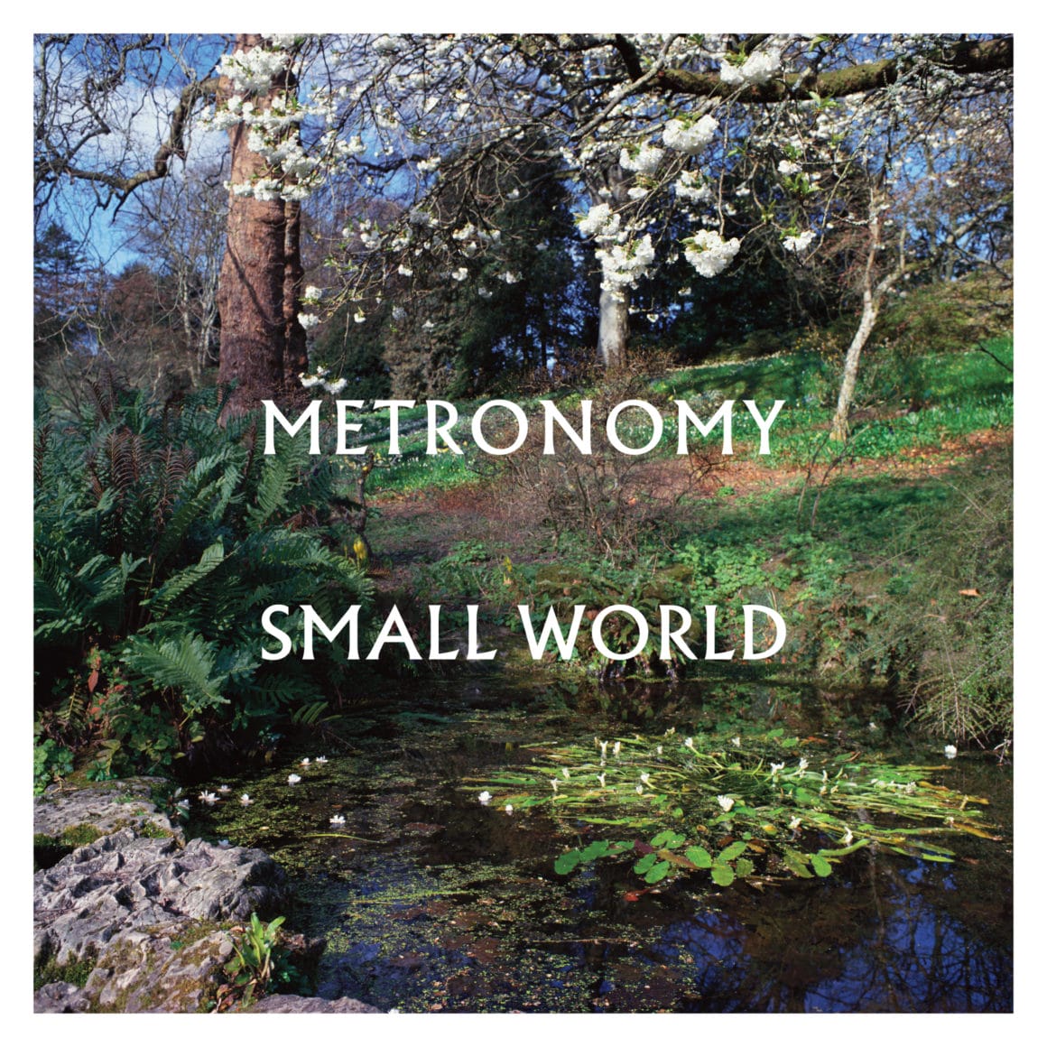 groupe metronomy sortie de leur prochain album small world packshot couverture