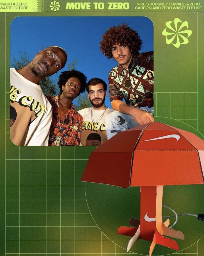 Poster du work shop pour Nike. Photo des 4 designers et de la deuxième lampe Nike en parapluie.
