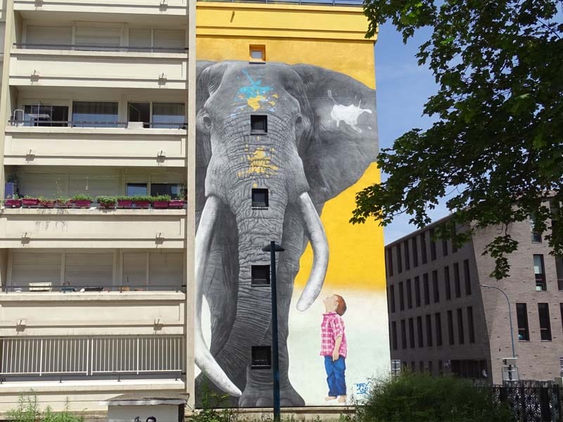 Golden Street-Art - Enfant et Éléphant - Crey132