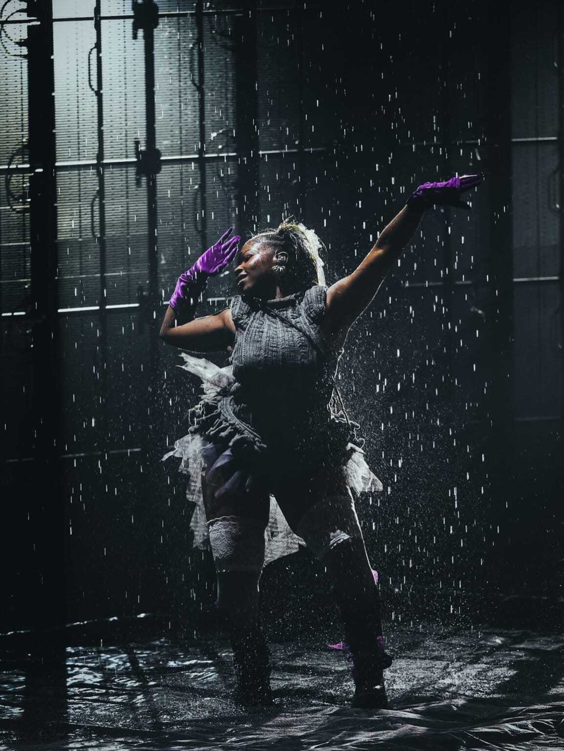 theodora victoire sous l"eau