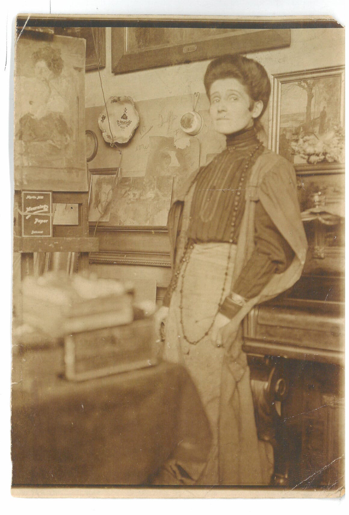 Olga Boznańska dans son atelier
