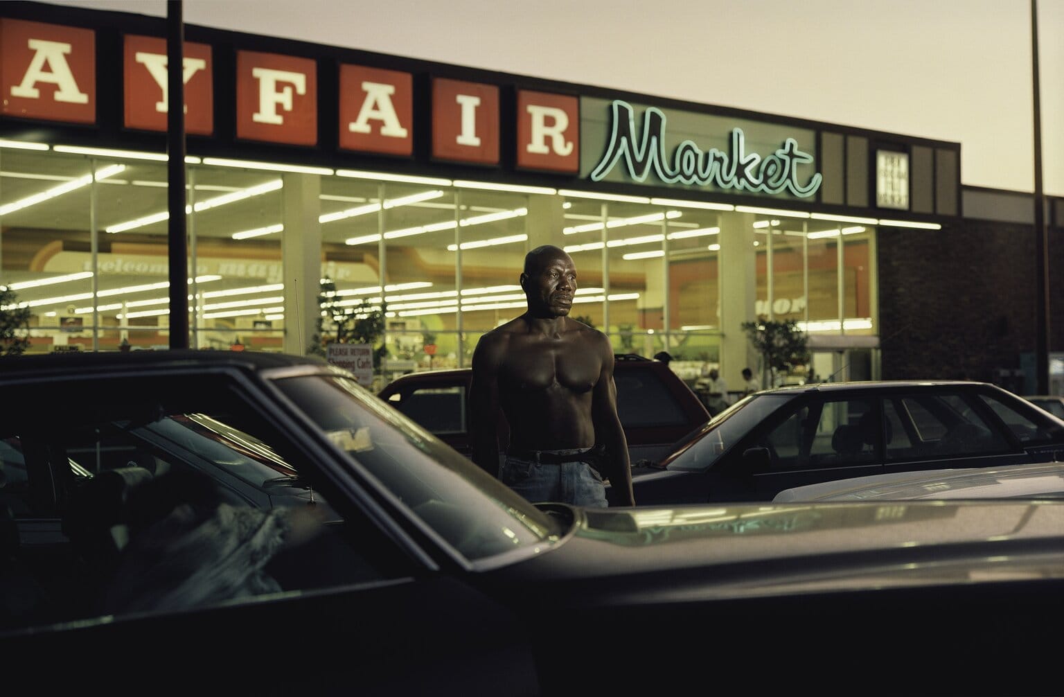 Philip-Lorca diCorcia Ike Cole, 38 years old; Los Angeles, California: $25, 1990-1992 Chromogenic print © Philip-Lorca diCorcia Courtesy de l’artiste et David Zwirner