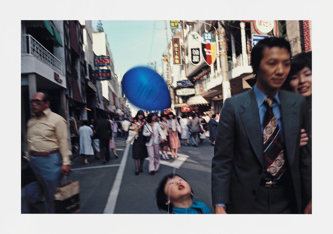 Shigeo Gochō, Familiar Street Scenes 3 (Scènes de rue familières 3), vers 1978-1979. Année : 1977 Crédit : © Estate of Shigeo Gochō, courtesy MEM, Tokyo / Cliché BnF
